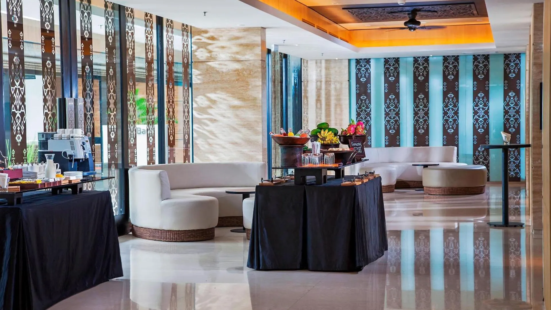 Courtyard By Marriott Bali Seminyak Resort