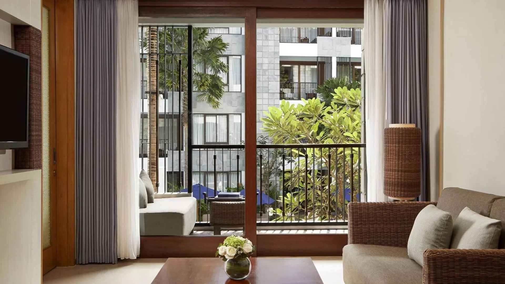 Courtyard By Marriott Bali Seminyak Resort