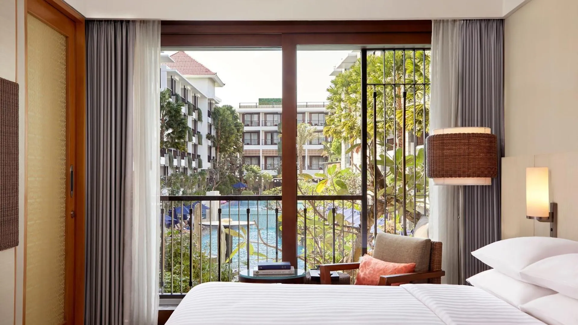 Courtyard By Marriott Bali Seminyak Resort